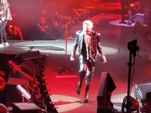 Queen + Adam Lambert on Oct 30, 2023 [170-small]