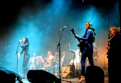Kitty, Daisy & Lewis / The Dash on Feb 27, 2015 [949-small]