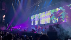 New Order / Confidence Man on Oct 7, 2023 [984-small]