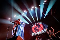 Black Pumas / The Heavy Heavy on Jun 25, 2022 [052-small]