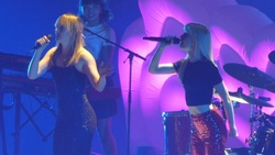 Maisie Peters / Gretta Ray / Ed Sheeran / Cate / Rachel Chinouriri / Ines Dunn on Nov 3, 2023 [776-small]