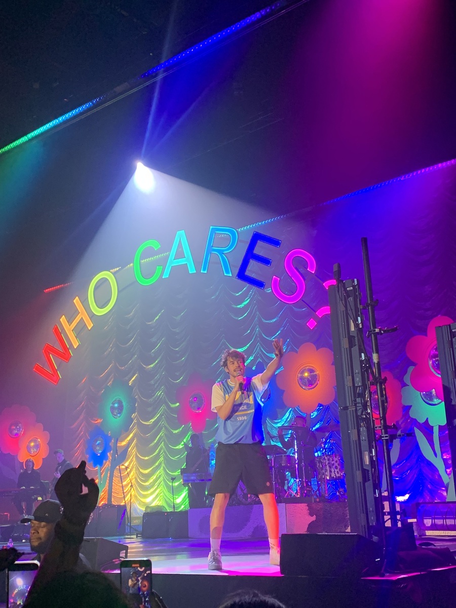 Rex Orange County Sold Out Performance at Fillmore Miami Beach