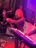 The Suburbs / Mary Bue on Nov 3, 2023 [277-small]
