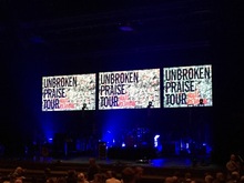 Matt Redman on Oct 18, 2015 [012-small]
