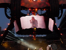 U2 / Lenny Kravitz on Jun 4, 2011 [233-small]