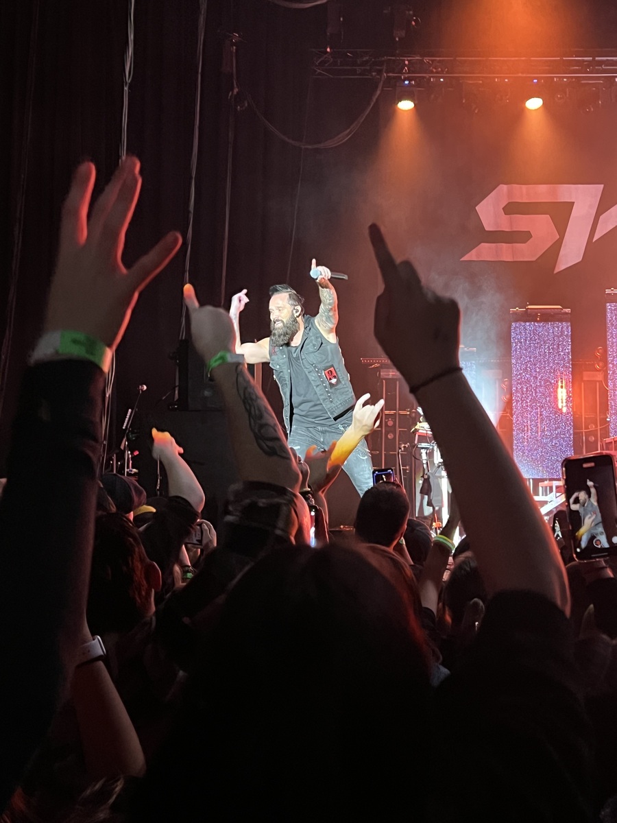 Nov 10 2023 Theory Of A Deadman Skillet Saint Asonia At