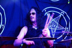 Venom Inc. / Desecrator / Mortuary Drape / Nervochaos / Vital Remains on Oct 25, 2016 [646-small]