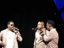 Boyz II Men on Nov 5, 2014 [889-small]