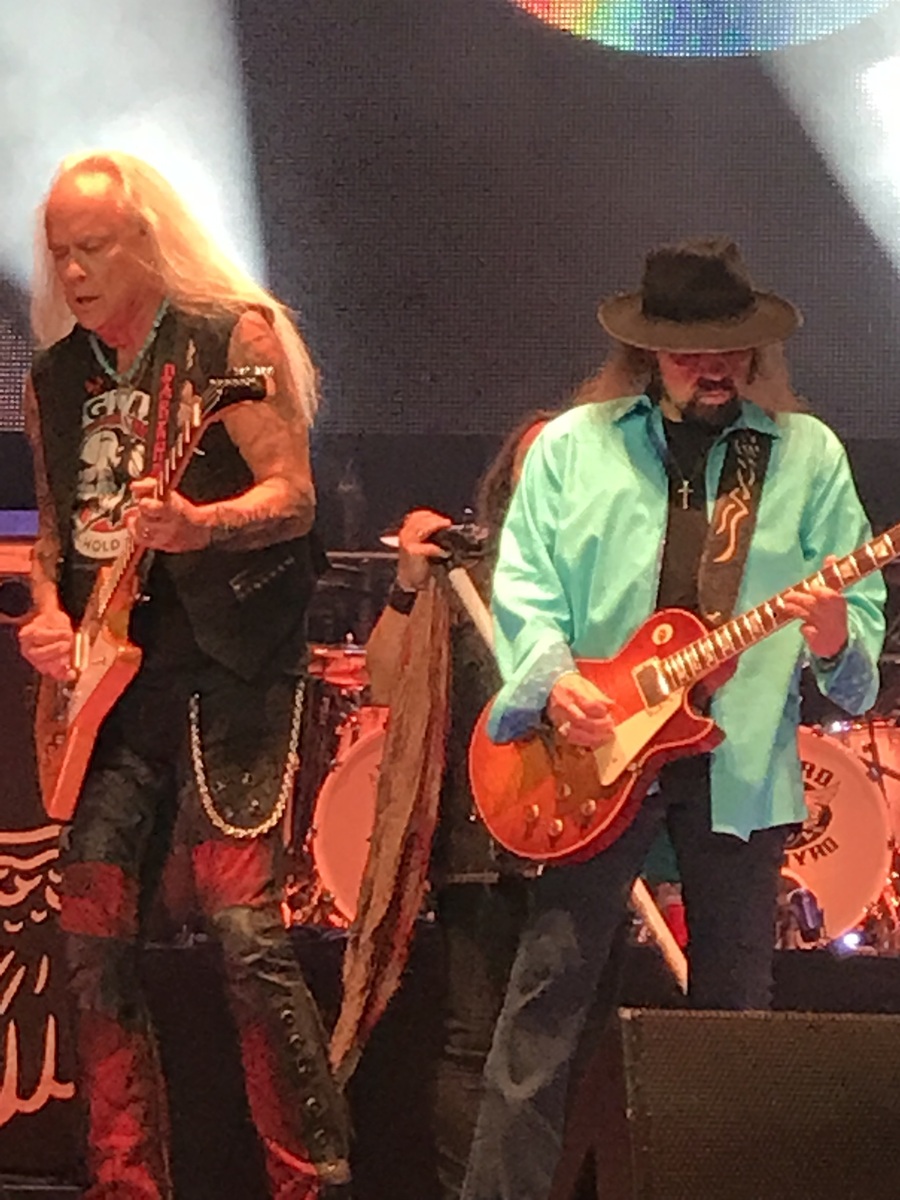 Hank Williams Jr. Concert & Tour History (Updated for 2024) Concert
