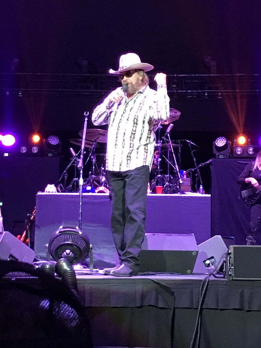 Hank Williams Jr. Concert & Tour History (Updated for 2024) Concert