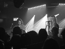 Wych Elm entertain the crowd at The Grace, wych elm / Cuckoo Spit / Bella Artois on Nov 17, 2023 [304-small]