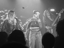 Bella Artois in action, wych elm / Cuckoo Spit / Bella Artois on Nov 17, 2023 [316-small]