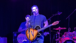 Edwin McCain on Oct 7, 2023 [761-small]
