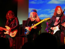 Joe Satriani / John Petrucci / Uli Jon Roth on Mar 27, 2018 [687-small]