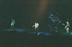 Foo Fighters, Wembley Arena, 22nd Nov 2002, Foo Fighters / Cave In on Nov 22, 2002 [750-small]