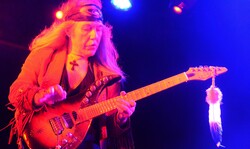 Uli Jon Roth / The Strayin Sparrows on Sep 1, 2017 [863-small]