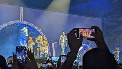 tags: Beyoncé, Marseille, Provence-Alpes-Côte d'Azur, France, Stade Vélodrome  - Beyoncé on Jun 11, 2023 [735-small]