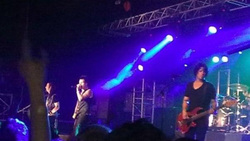 Papa Roach / Madina Lake / Heaven's Basement on Oct 14, 2009 [372-small]