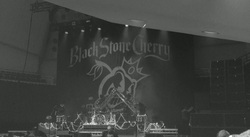 Black Stone Cherry on Dec 1, 2016 [036-small]