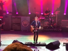 Noel Gallagher's High Flying Birds / Gaz Coombes on May 9, 2019 [990-small]