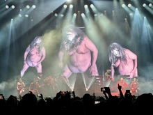 Till Lindemann / Aesthetic Perfection / Phantom vision on Dec 6, 2023 [978-small]