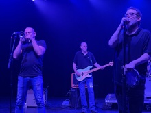 The Connells / Dawn Landes on Jul 15, 2023 [706-small]