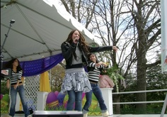 Jonas Brothers / Miley Cyrus on Apr 9, 2007 [240-small]