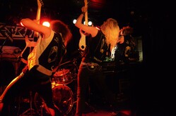 Thundermother / Snakebite on Nov 16, 2016 [114-small]