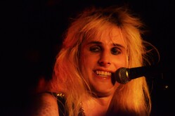 Thundermother / Snakebite on Nov 16, 2016 [118-small]