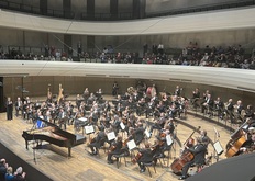 Residentie Orkest / Anja Bihlmaier (conductor) / Yeol Eum Son (pianist) on Dec 17, 2023 [161-small]