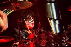 KISS / The New Roses on Jun 24, 2022 [247-small]