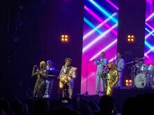 Nile Rodgers & Chic on Dec 18, 2018 [581-small]