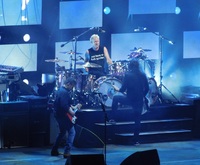 Foo Fighters / The Chats / Teenage Joans on Dec 6, 2023 [616-small]