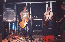 Woolworthy / Scarper! / Milloy on Sep 25, 2001 [115-small]