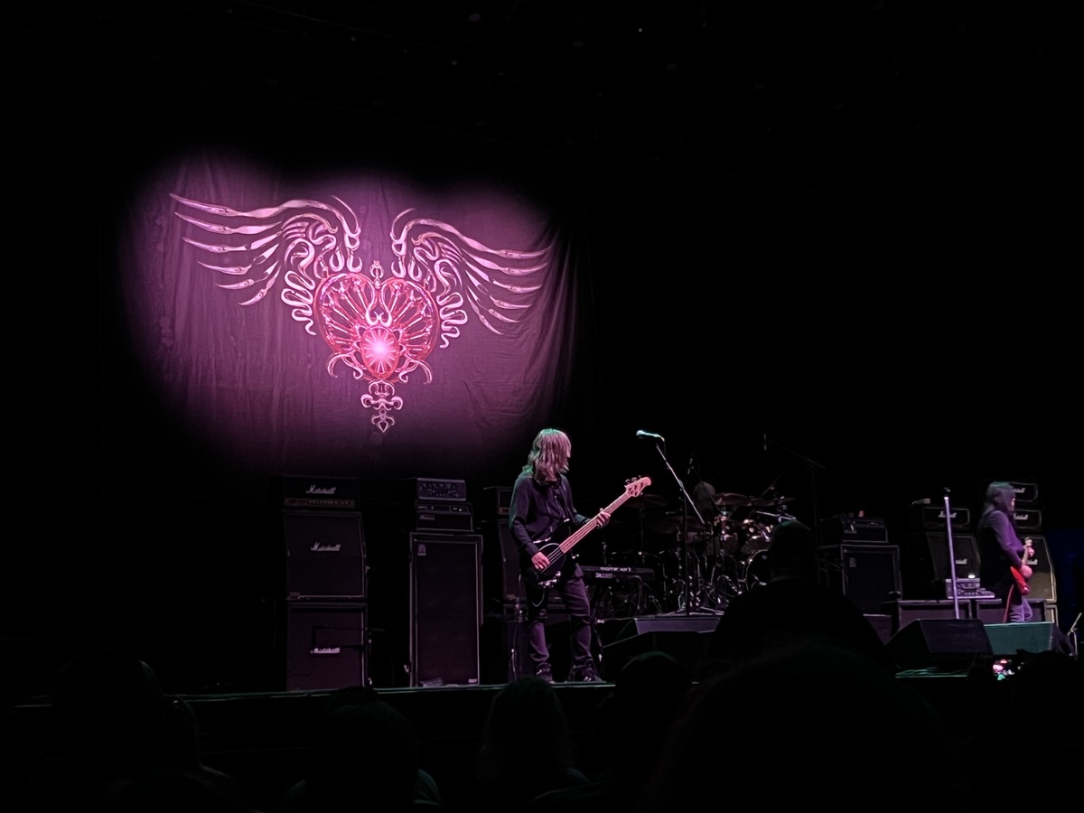 Warrant Concert & Tour History (Updated for 2024) Concert Archives