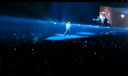 Kanye West / Kendrick Lamar (Yeezus Tour), tags: Kanye West, Kendrick Lamar, Atlanta, Georgia, United States, Crowd, Stage Design, State Farm Arena - Atlanta, GA - Kanye West / Kendrick Lamar on Dec 1, 2013 [976-small]