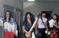 Sabbath Nov 1976, Black Sabbath / Boston on Nov 4, 1976 [721-small]
