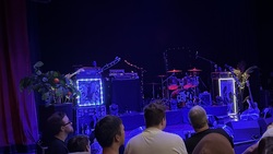 tags: Jaya The Cat, Cologne, North Rhine-Westphalia, Germany, Gear, Stage Design, Gloria Theater - Jaya The Cat / Riskee and the Ridicule on Dec 27, 2023 [299-small]