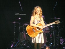Taylor Swift / Love and Theft on Feb 28, 2008 [023-small]