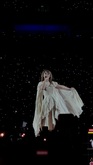 Taylor Swift / Sabrina Carpenter on Nov 17, 2023 [225-small]