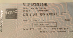 Mike Stern / Nguyen Le on Oct 29, 1996 [908-small]