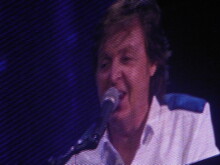 Paul McCartney on May 26, 2013 [627-small]