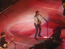 Paul McCartney on May 26, 2013 [629-small]