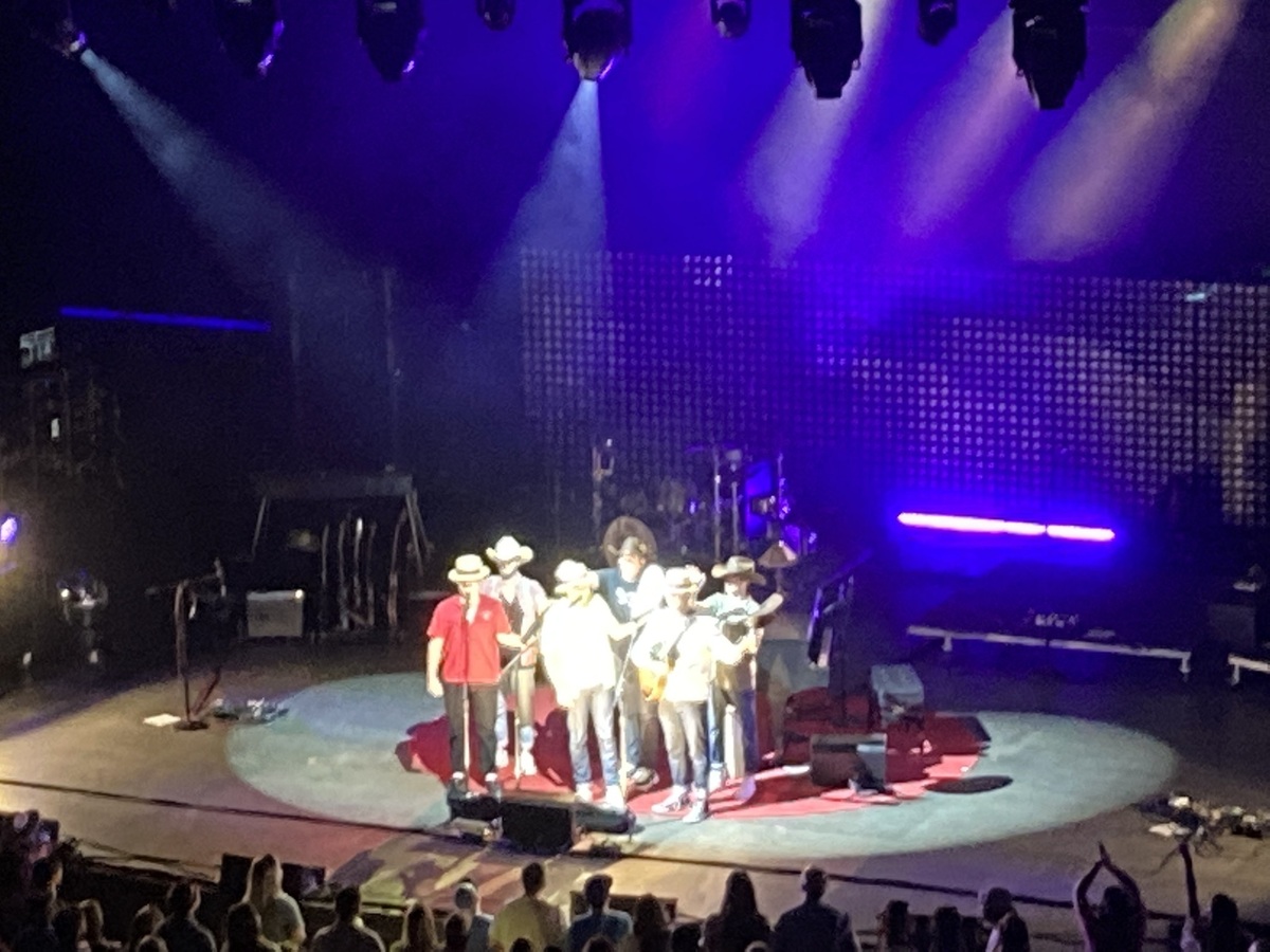 JP Saxe Concert & Tour History (Updated for 2024) Concert Archives