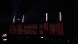 Roger Waters on Jun 8, 2018 [264-small]