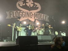 Flogging Molly / Violent Femmes / Me First And The Gimme Gimmes / THICK on Oct 20, 2021 [781-small]