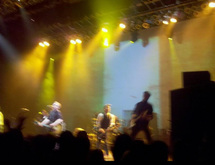 Flogging Molly / The Drowning Men on May 4, 2011 [381-small]