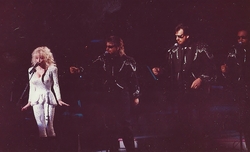 Dolly Parton on Jun 25, 1989 [879-small]
