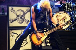 Black Stone Cherry / Tracer on Oct 16, 2014 [284-small]