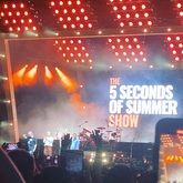 5 Seconds of Summer on Sep 3, 2023 [821-small]